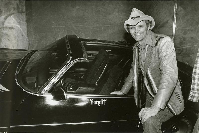 Smokey and the Bandit 2 movie behind the scenes pic with Burt Reynolds and Jerry Reed.