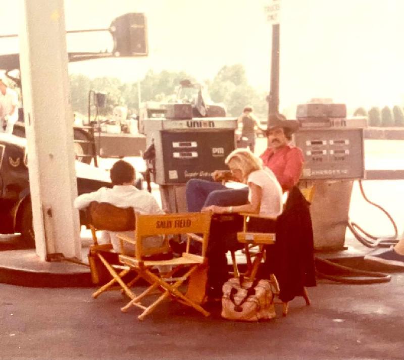 Smokey and the Bandit movie behind the scenes with Burt at the gas station.
