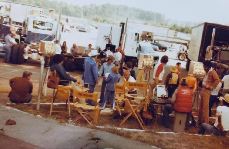 Smokey and the Bandit movie behind the scenes - the cast and crew hanging out.