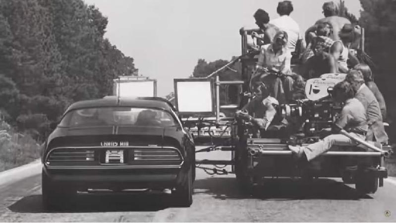 Smokey and the Bandit movie behind the scenes pic with Burt Reynolds, Trans Am and crew.