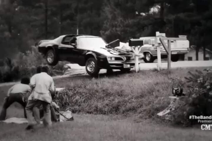 Smokey and the Bandit movie behind the scenes - Trans Am running over mailboxes.