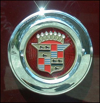 1941 Cadillac logo on fender skirt